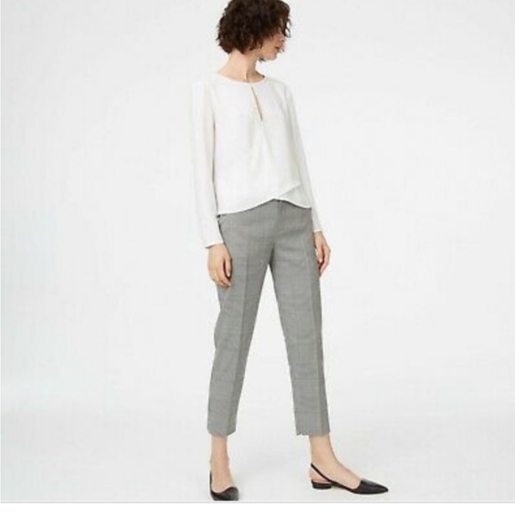 Club Monaco Tops - NEW • Club Monaco • Women’s Brixxtun Shirt Crewneck with Surplice Front White Md